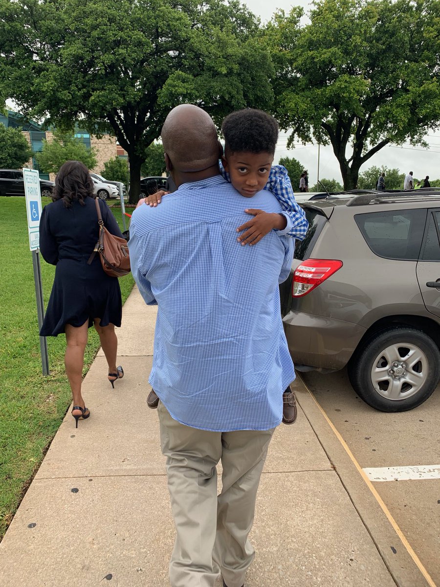 Navreetkp7's tweet photo. Happy Father’s Day to the love of my life! Our kiddos are so blessed to have you as a their leader, mentor, coach, confidant, and most of all their Father! Thank you for all you do for our family! ❤️ #fathersday2019 #ThePointers https://t.co/4AQRAPwnB0