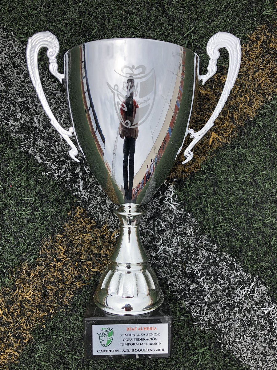 CELEBRANDO LA CONQUISTA DE LA COPA!!! 🎉🍾🏆⚽️💪🏻🍾🎊
#5/6