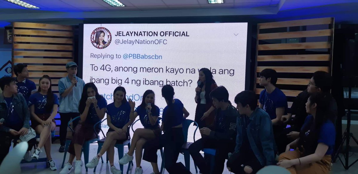 JelayNationOFC's tweet photo. Umabot hanggang fancon pagkabida bida ng Jelaynation! Tanong pa more! 😂💙

#Batch1AndOnly 
@JELAYPILONES08 
@PBBabscbn https://t.co/4AWBpxpvMo