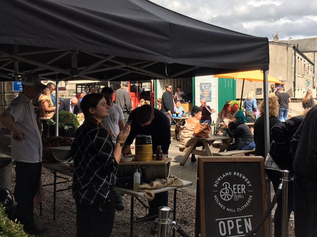 TurleyAssoc's tweet photo. Band, @BowlandBrewery beer, BBQ @HolmesMill - what more do you need on Fathers Day #lancashire https://t.co/0Gf0byLRnG