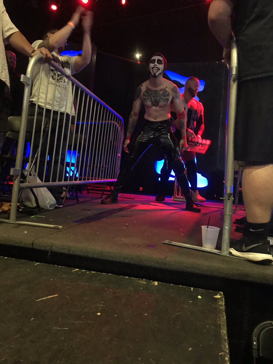 mrs25159's tweet photo. #AIW #JLIT2019 #theproduction #derekdirection #danhausen #lovedanhausen https://t.co/LhdyXI8kv1