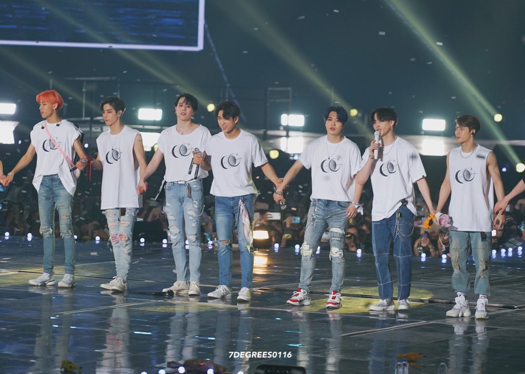 7degrees0116's tweet photo. 190616💫
LETS KEEP SPINNING FOREVER! 
너무너무 감사해요 갓세븐!!!!!!!♡
#GOT7 #갓세븐 #KEEPSPINNINGinSeoul #재범 #마크 #잭슨 #진영 #영재 #뱀뱀 #유겸 #jb #marktuan #jacksonwang #parkjinyoung #choiyoungjae #bambam #kimyugyeom https://t.co/kMd68i6Emk