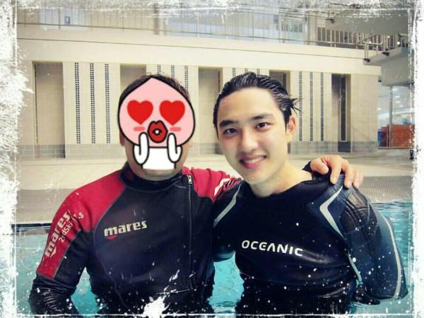 DODBBONG's tweet photo. 수중촬영씬때문에 스킨스쿠버도 배웠던 경수 https://t.co/wse7jg6TVB
