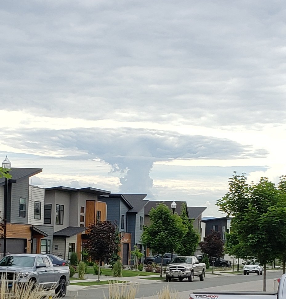 Anyone else notice this cloud? #kamloops #cloud #radar <a href="/CFJC_Community/">Kamloops Community</a>