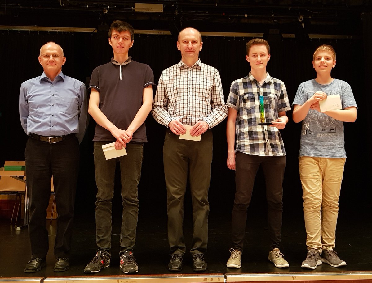 HessenChess's tweet photo. FM Pascal Neukirchner (im Bild 2. von rechts) vom SK Gründau wird Hessenmeister https://t.co/ban66xSq8y