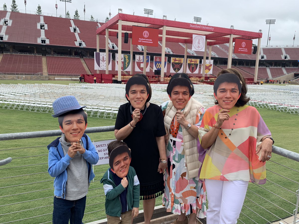 DDyBuncio's tweet photo. Congratulations to our cousin Mikey Carroll... your fan section is cheering loudly at Stanford Graduation today! #GoStanford #ClassOf2019 #Stanford19 @Stanford https://t.co/ljVOAPxWab