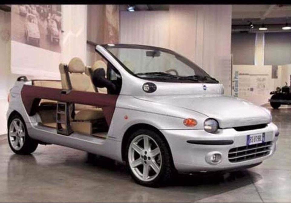 syl0106's tweet photo. @VilebrequinAuto les gars go faire un cabriolet 😂 ça peut être bien ( ou pas ) https://t.co/c5tES9MwQ2