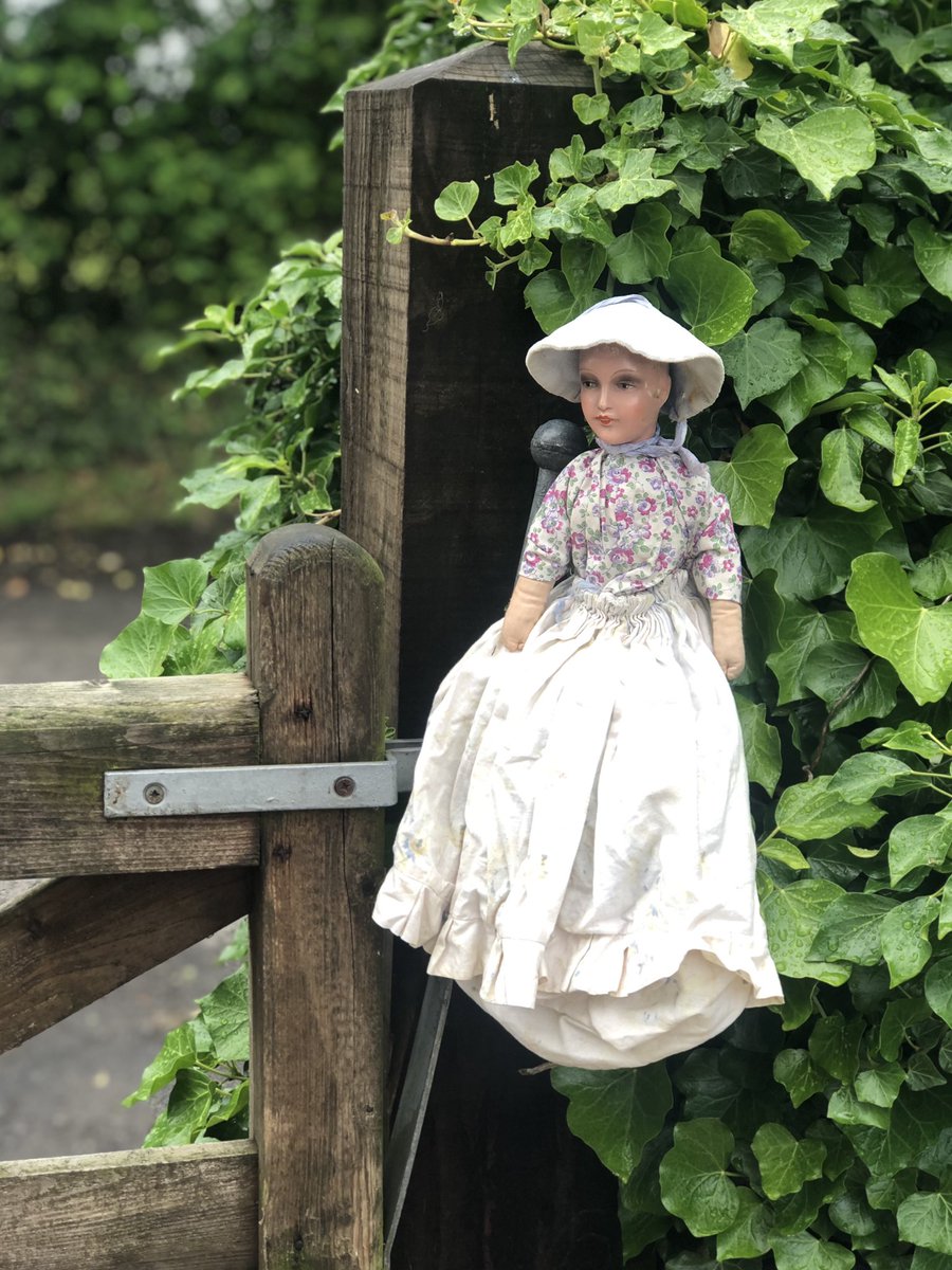 LisaMarieFranks's tweet image. 🌟More Items Listed On Etsy Today🌟
#boxbag #saltandpepper #pixie #chocolatetin #pierrot #dolls #tins #boudoirdoll #sewingaccessories #TheVintagePixieGB #Etsy #NewListings