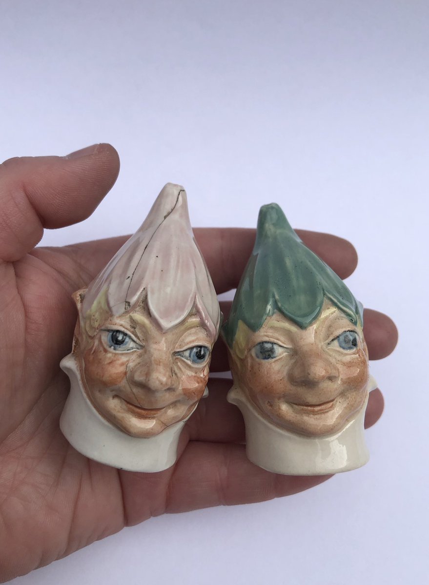 LisaMarieFranks's tweet image. 🌟More Items Listed On Etsy Today🌟
#boxbag #saltandpepper #pixie #chocolatetin #pierrot #dolls #tins #boudoirdoll #sewingaccessories #TheVintagePixieGB #Etsy #NewListings