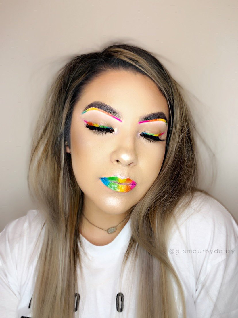 glamourbydaiisy's tweet photo. My heart is broken at the moment. I lost my grandpa yesterday. &amp; honestly this pain is something I haven’t experienced. But this opportunity would shine some much needed light in my life right now. @JeffreeStar #JeffreeStarPrList https://t.co/4SpssapCOX