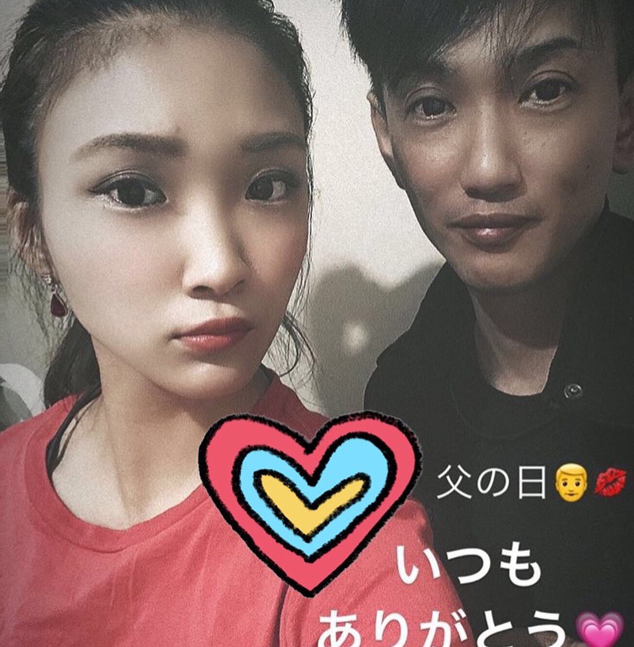 氷室健吾 氷室京介及びboowyファンの皆さんこんばんは 昨日は父の日でしたね 娘と息子がいて本当に良かったなと思います 娘 とは口喧嘩をよくするけど 娘ちゃんは俺の誕生日と父の日には必ずプレゼントしてくれる心の優しい娘なんです 親ばか 娘とは