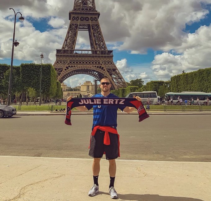 View image on Twitter