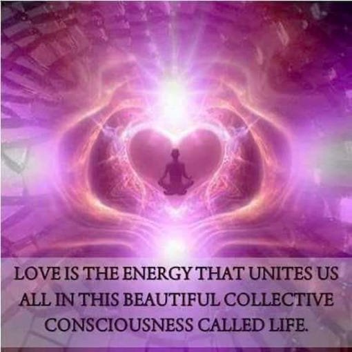 Lisandre_Moreau's tweet image. #Love unites ✨💛💜💗💙🧡💝💚💖💛✨

#ThinkBIGSundayWithMarsha 
#JoyTrain
#SuperSoulSunday
#FamilyTRAIN