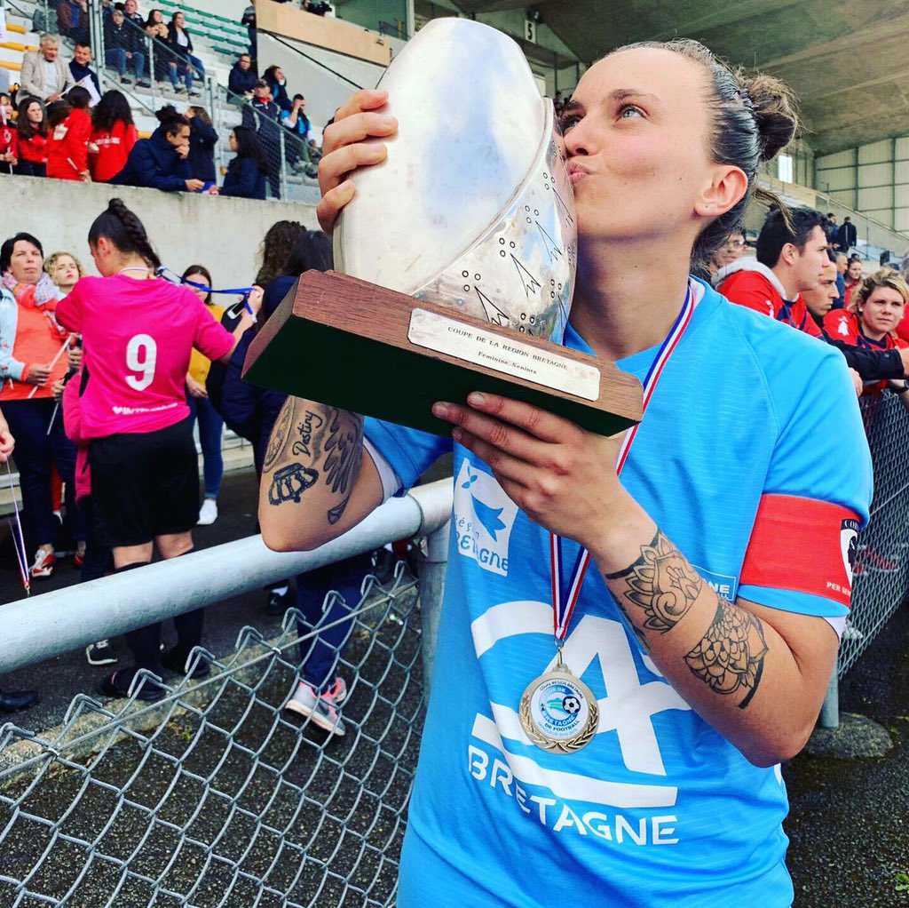 AmandineJackson's tweet photo. CHAMPIONNES DE BRETAGNE !!! ❤️💙🏆😈🔥 https://t.co/gyNoHil0AW
