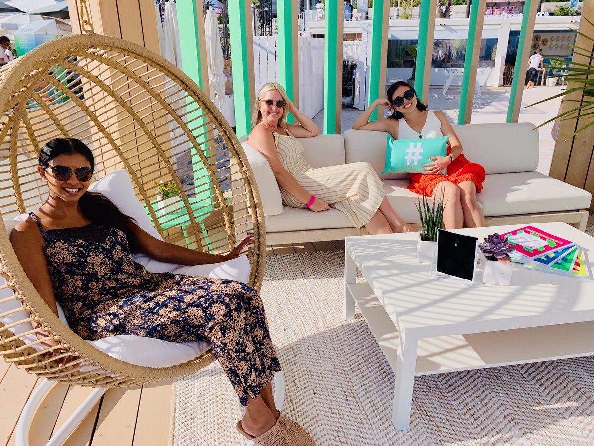 Wish we looked like this all week.

#Cannes #TwitterBeach