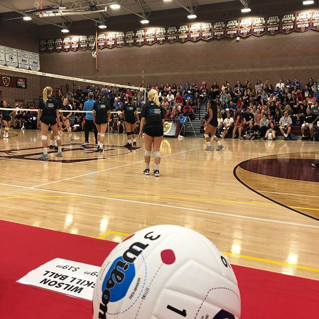 CIAB_LLC's tweet photo. @artofcoachingvb #skillball #volleyball #teaching TRULY A BLESSING to be around such Pros! Thank you! https://t.co/jNxG0YpgbL