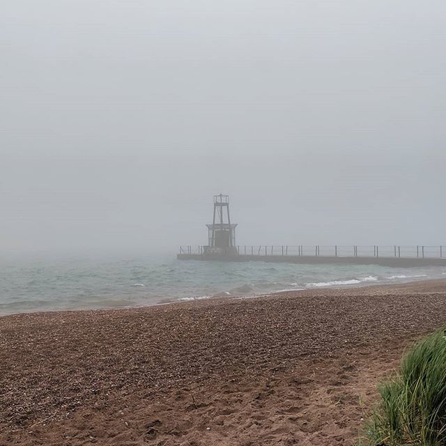 sbcthemuse's tweet photo. Foggy
.
.
#RogersPark #LakeMichigan #chicago #igerschicago #chigrammers #fog #MyChicagoPix #lifeofchicago #artofchi #chicity_shots #chicagoshots #eyeinthechi #chicagoeveryday #flippinchi #yourchicago #chi_shooters #insta_chicago #CityLabOnTheGround #land… https://t.co/BOESzswghB https://t.co/AZjSlIci1I