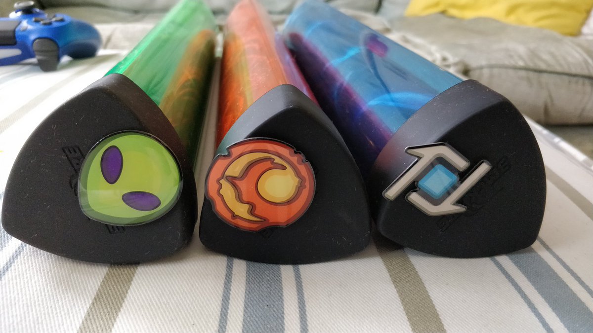 My #keyforge mats now have colour coded tubes and identifying house pins.