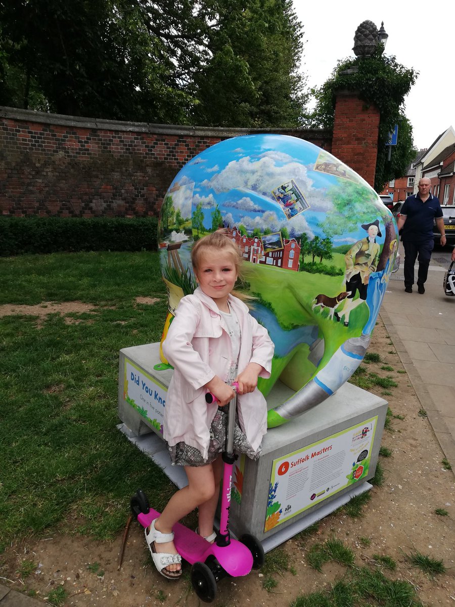 michellejgordon's tweet photo. Got a full day of Elmer spotting in today, 41 down, 98 to go #ElmersBigParadeSuffolk #tonsoffunforeveryone #ipswich #suffolkmasters #woolmer https://t.co/PlkrZ1Ie1f