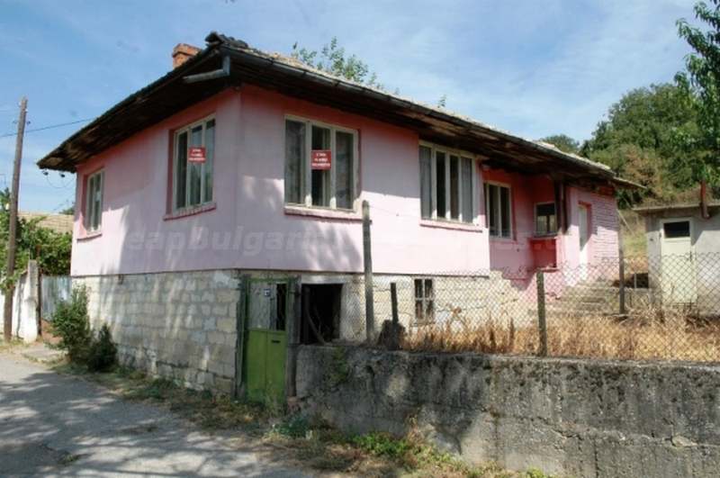 CheapBGproperty's tweet photo. House (80sqm) in Karan Varbovka - https://t.co/faQBLZ5skR 
#forsale #cheap #property #house #secondhome #bulgarianproperties #bulgaria #karanvarbovka #realestate #villagehouses https://t.co/35BijjtuDG