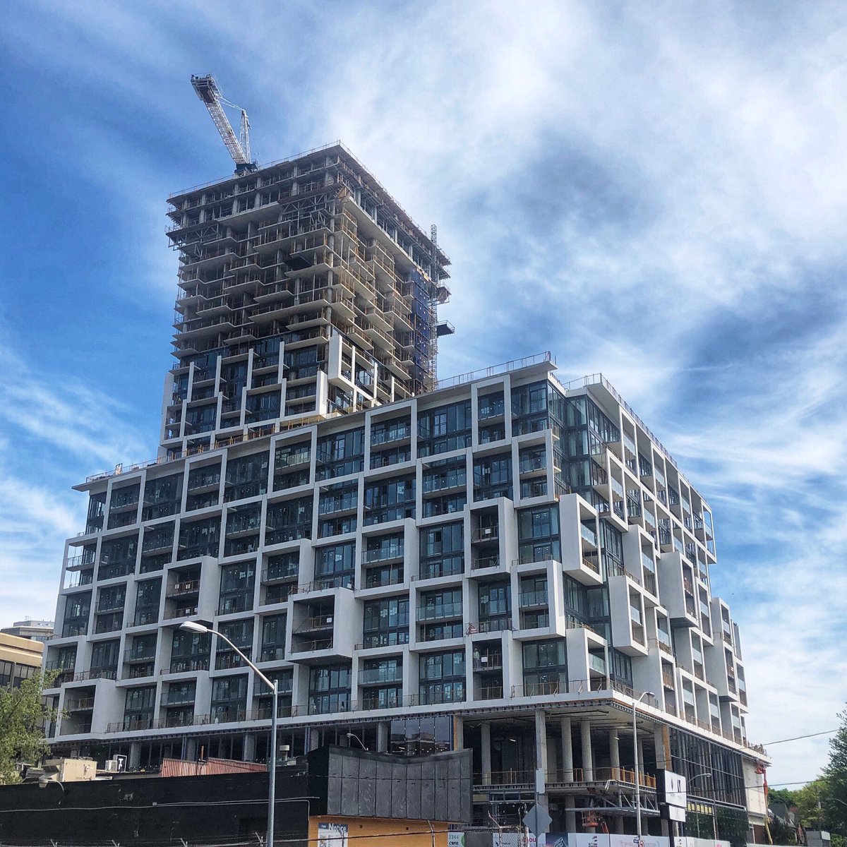 CDDevelopments's tweet photo. Art Shoppe Lofts and Condos rises at Yonge and Hillsdale Ave. ๐ #ArtShoppeCondos #CapitalDevelopments https://t.co/VIb09Dymfv