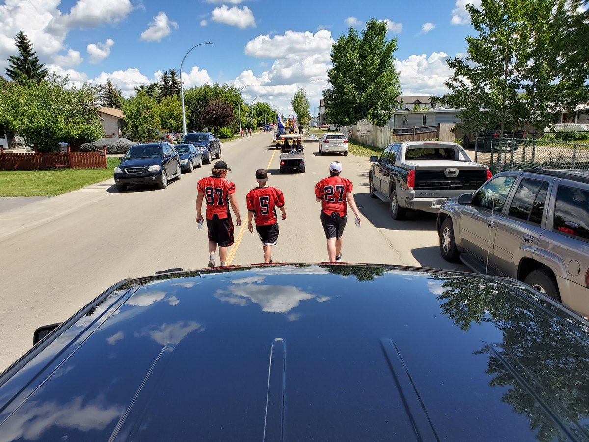 Yesterday was a great parade day for both Innisfail and Sylvan Lake!

Thanks to the football players from Innisfail <a href="/cyclonesstorm/">Innisfail Cyclones</a> and Sylvan Lake for helping out! #summer #ableg