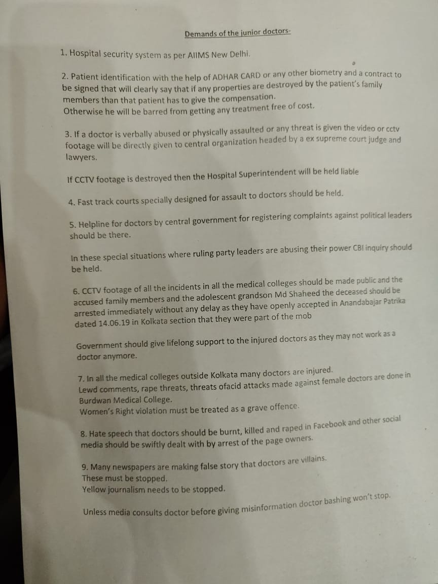 DrRudrajitSinha's tweet photo. List of demands from the junior doctors in WB.

Just about it. 

#DoctorsProtest #DoctorsStrike #DoctorsFightBack #DoctorsUnderOppression #IstandwithNRS #doctors #Health https://t.co/sV8IvLmR6Z