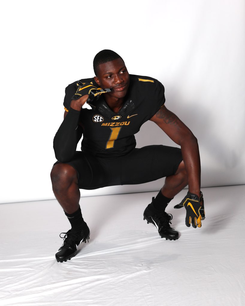 JJ_spark12's tweet photo. Had an Amazing time at the Zou !!🐯🐯🐯 this weekend ‼️‼️#miz https://t.co/ELPvYEA1lm