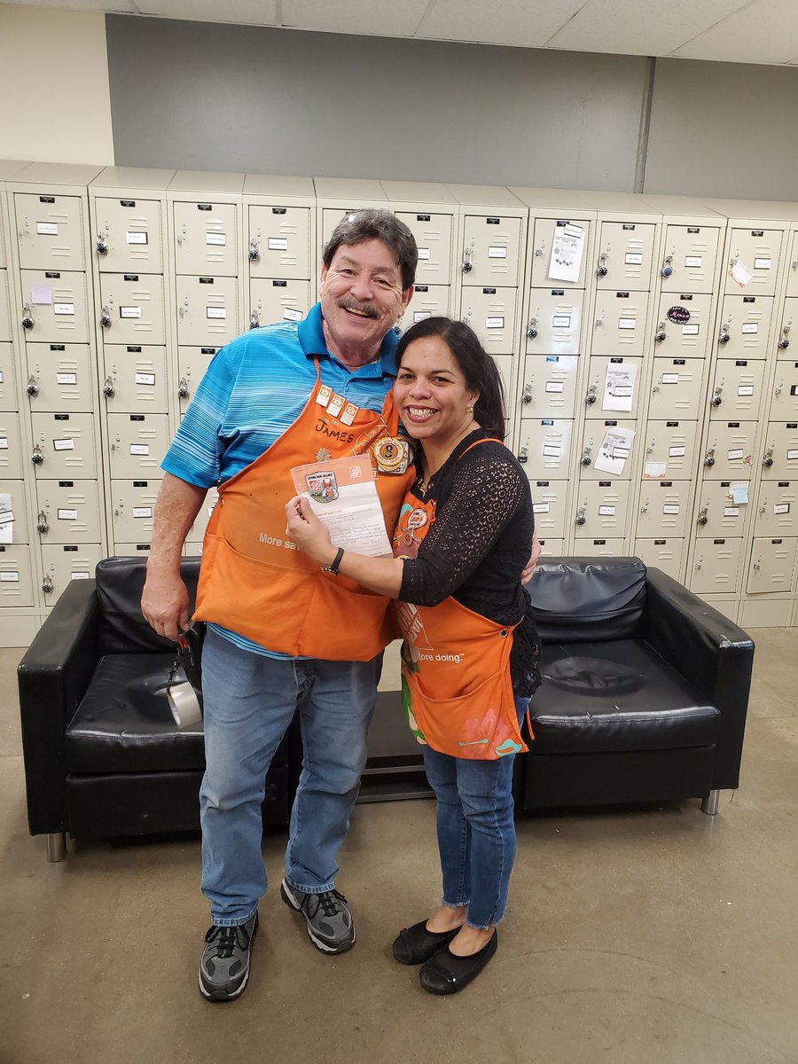 Milycam75's tweet photo. A big shout out to James Little,  the Big Man in electrical! Thanks for sharing your knowledge with me, work hand on hand and for your joy while driving Excellent Customer service!!! Great job!!! https://t.co/tFH3D2EKRN