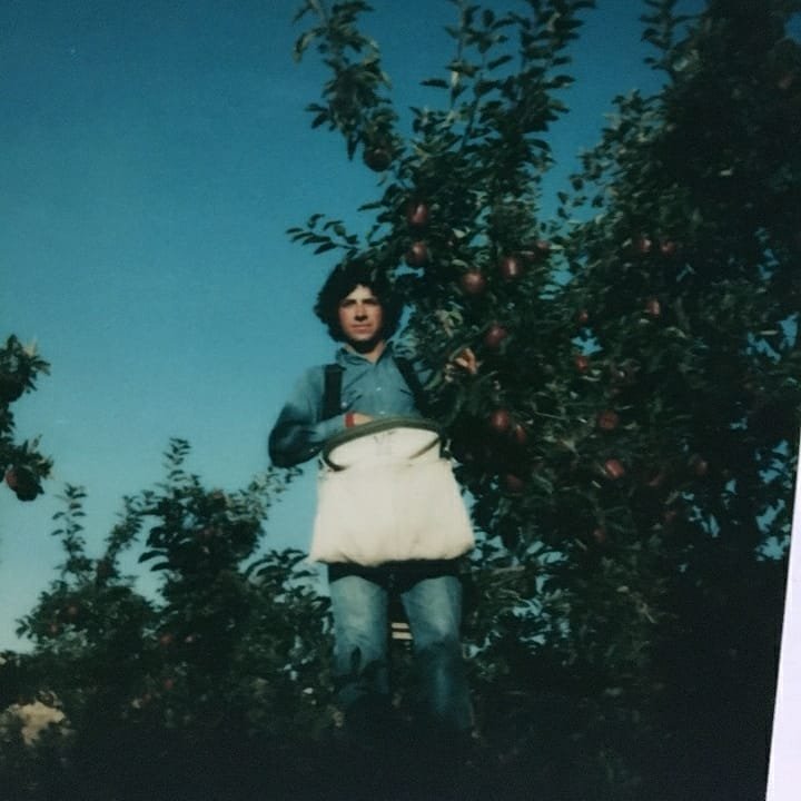 J0celynR0bles's tweet photo. Feliz Dia de los Padres! Llegaron con nada y me lo dieron todo (y para mis hermanas;) Love you papa♥️🙏 https://t.co/Np4d2eSxEI