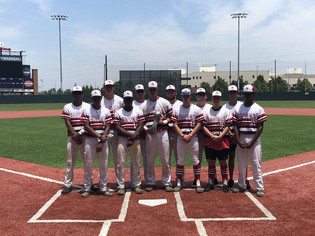 @thecanesbb North Showcase 17u take the Championship over @virginiaspiders! Congrats to both winner and runner up 
MVP: Michael Morrison #DynamicLU