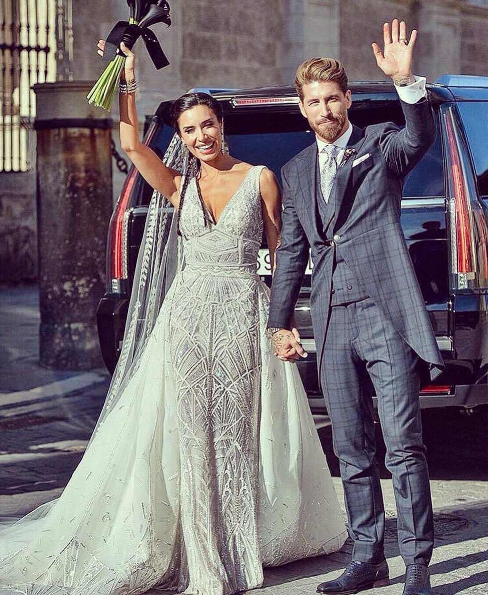 CeliaEventos's tweet image. Sin duda el bodorrio del finde de semana ha sido el de Pilar Rubio y Sergio Ramos. ¿Qué os parecen sus respectivos trajes?

#wedding #vestidosdenovia #trajedenovio #pilarrubio #sergioramos #sevilla #spain