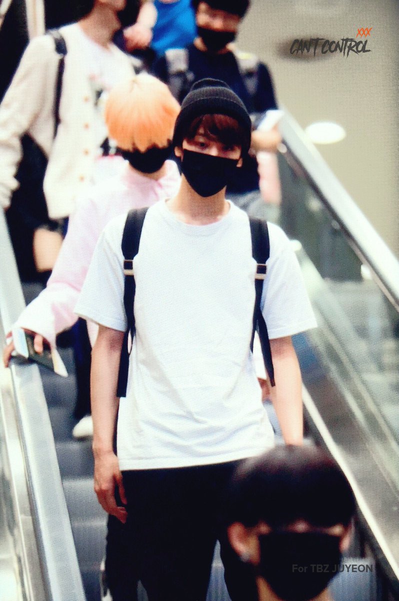 cantcontroljy's tweet image. 190617 수고했어 귀여운 주여나 #THEBOYZ #더보이즈 #주연 #JUYEON #통제불능