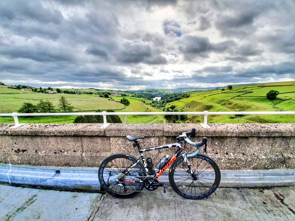 Aky_Mufti's tweet photo. Managed to get out and about in between the showers this weekend.

#cycling #cyclinglife #cycle #specializedtarmac https://t.co/rSB8OeksjA