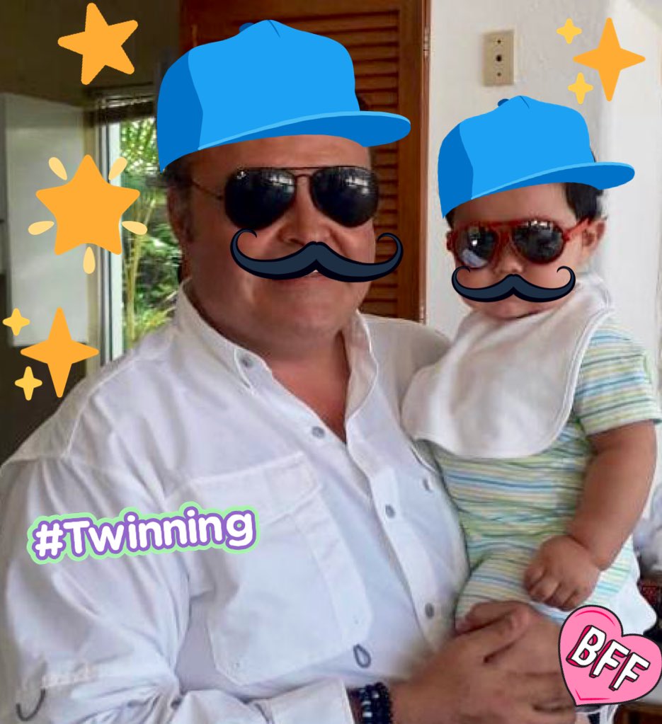 samanthasm_aca's tweet photo. Feliz dia del padre @ArturoMN!!! 🤣🤣 #cuatitos #felicidadespapa #CelebraLaVida https://t.co/CZkKdqYoRt