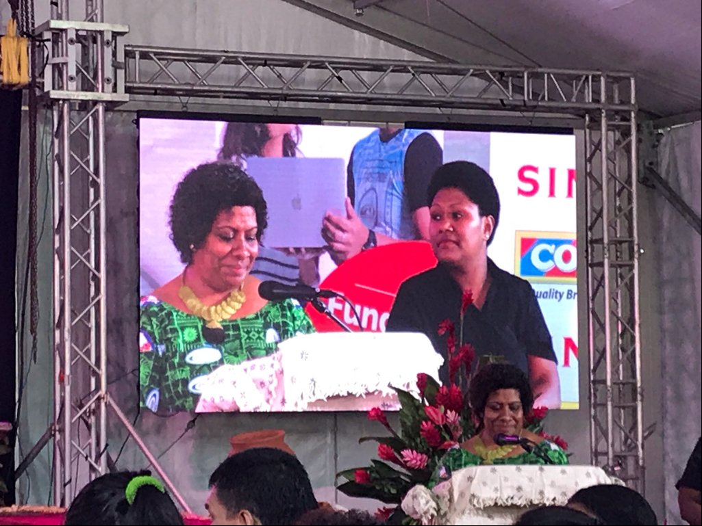 Honoured to join Minister <a href="/vuniwaqa_mere/">Mere Vuniwaqa</a> &amp; Ministry of Women, Children and Poverty Alleviation in closing <a href="/ExpoFiji/">Fiji National Women's Expo</a> on Friday evening. Congratulations to the 500 women vendors for earning over FJD450,000 over the three days – a 3% increase on last year #PacificWEE #PacificWomen