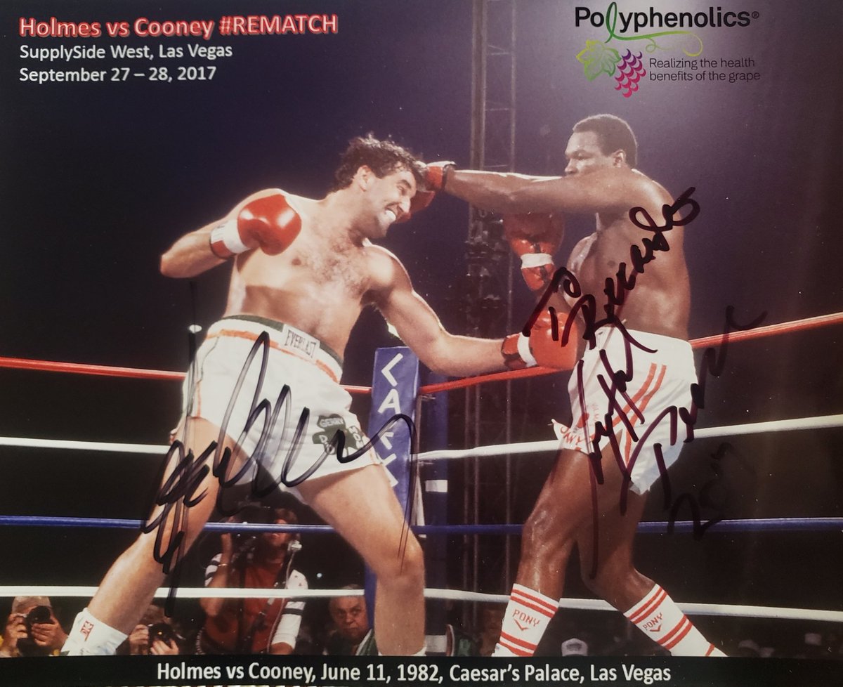 Memories: Photo autographed by Larry Holmes and Gerry Cooney.
Holmes vs Cooney #Rematch Jume 11, 1982, Caesar's Palace, Las Vegas