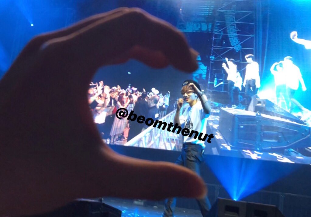 abloomQ's tweet photo. so this happened.... :”) #THEBOYZFANCONINSG https://t.co/KuxP91yKFE