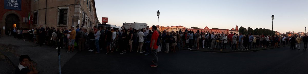 andreamarotta82's tweet photo. #Pisa, nella notte di San Ranieri centinaia in coda per l'apertura gratuita del Museo delle Antiche Navi: 7 imbarcazioni di epoca romana e quasi 5mila metri quadri di spazi espositivi @TgrRaiToscana https://t.co/F2DnGs3oP6