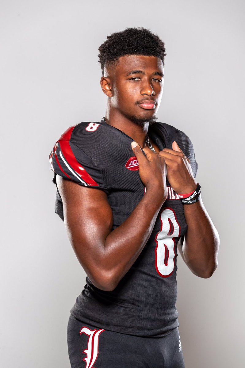 IzayahCummings's tweet photo. Had a great unofficial visit at HOME #L1C4 ππ΄β«οΈ https://t.co/9idwwdkwFK