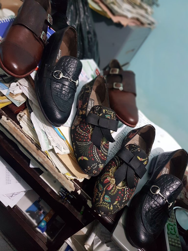 ayoprada's tweet photo. No sales from twitter in a while ☹️😔😰😭
Man needs help. 
Kindly patronize me this week. 
God bless you! 

Please, help retweet aswell🙏🏿 https://t.co/IjMwTj2fhy