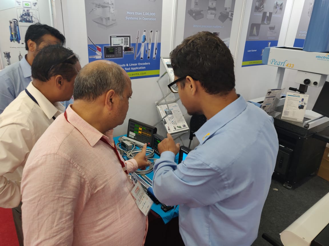 electronicaems's tweet photo. Check out the glimpse of 1st and 2nd day of our busy Stall No. 61A, Hall - 11 at Indian Machine Tools Show organized at Pragati Maidan.
#IndiaMachineTools #MachineIndustry #EMS #PragatiMaidan #IMTOS https://t.co/HI0EyrtziG