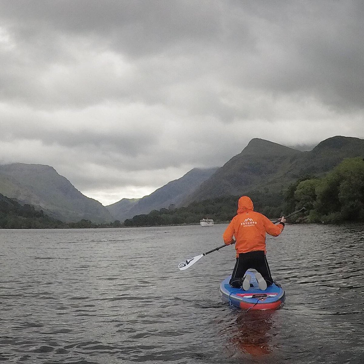 Journeywithsian's tweet photo. Mark & John joined us on the water this morning during a long weekend in Snowdonia with their wives. We had a lovely time taking in some spectacular scenery and enjoyed a panad on the water. #beginnersup #learntosup #paddleboarding #sup https://t.co/SkE8uYM1Cz