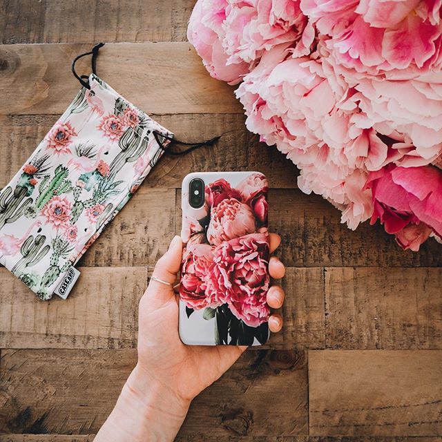 winnettes_'s tweet photo. COMPETITION TIME🌸
•
{Gifted} Check out my amazing new personalised phone case! Thanks to @caseapp you can design your own phone case or laptop skin, OR you can choose from one of their many amazing predesigned items.
•
GIVEAWAY
•
Would you like the c… https://t.co/CdFx8zQzZ9 https://t.co/RbVgVkel61