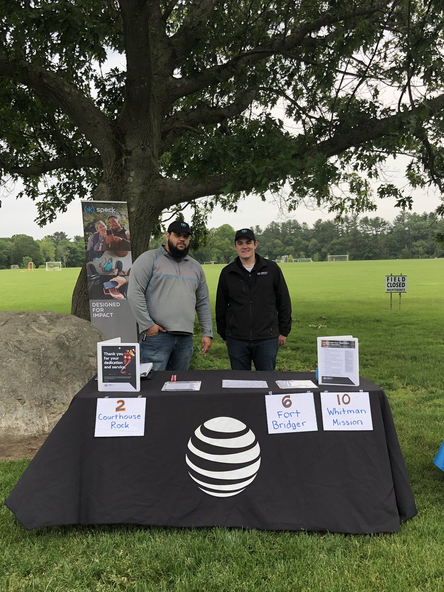 emmonsconnor's tweet image. Teaming up with Speck for the Hanover Bike-A-Thon! #TableEvent @ATTStevenC @Kara_Blom @pnixnix