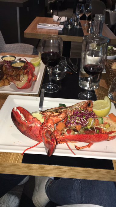 Miam! #vinetmaree #parisienne https://t.co/0oJwpC9SI6<a href="/tag/vinetmaree"class="tags">#vinetmaree</a><a href="/tag/parisienne"class="tags">#parisienne</a>
