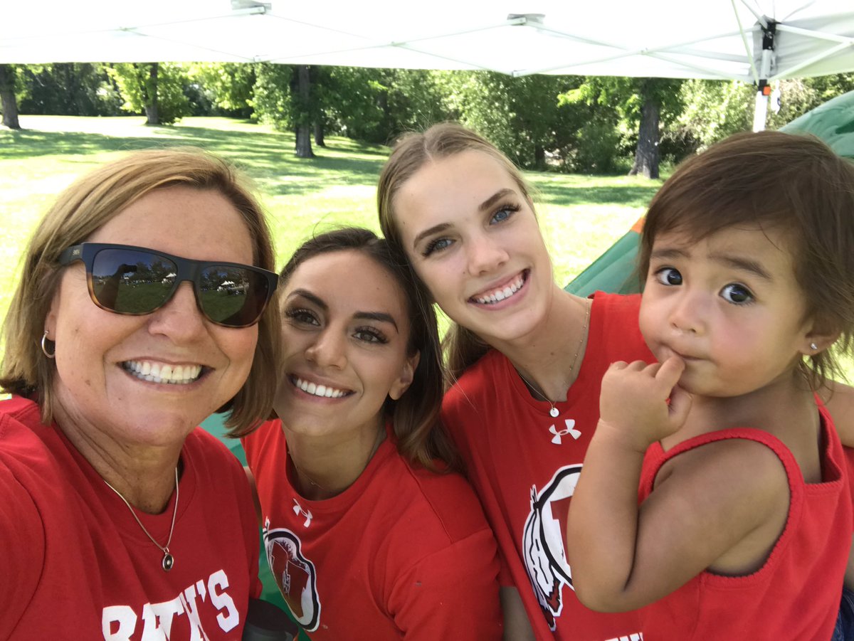 CoachLauniere's tweet photo. Thank U to everyone that walked & donated in support of me to raise money for the #crohnscolitisfn. I raised $3500 & #TakeSteps Utah $50,000. Thank U to my @UtahVolleyball Team that supported me too. Everyone was excited to have the #Utes in the house... well, park! https://t.co/dkH7mhvlW1