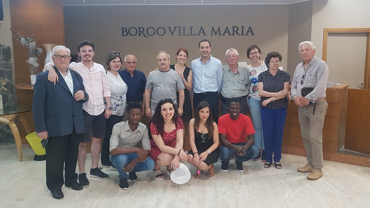 unplibasilicata's tweet image. Inaugurata a #Monticchio nel #ParcodelVulture presso borgovillamaria.com la mostra &quot;Artisti a... Monticchio&quot; curata da Giuseppe Pallitto e Antonio Volonnino #ProLocoBarile patrocinata da #ProLocoRionero e #Unpli #Basilicata 
La mostra sarà visitabile fino al 31 Agosto 2019