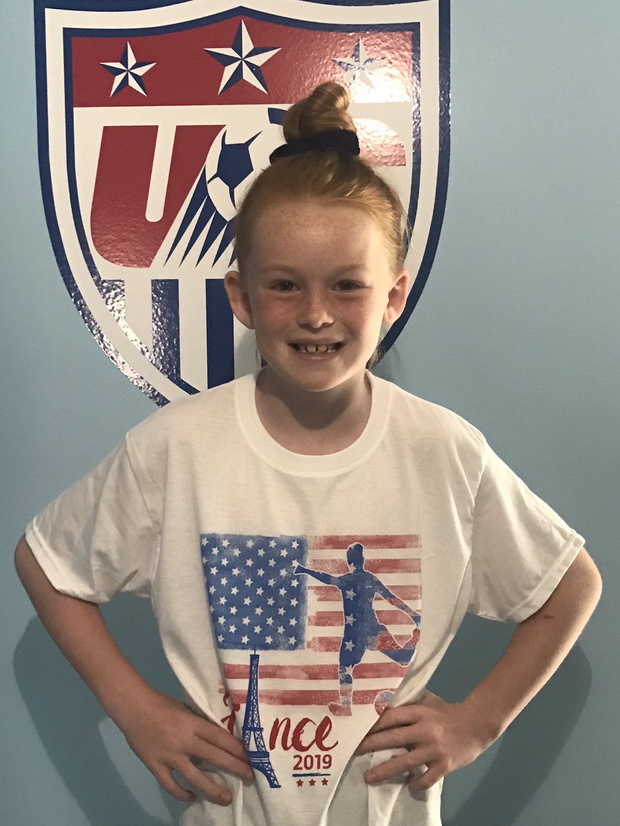 SammyAlthouse's tweet image. Way to go @USWNT! ⚽️🇺🇸Thank you @CarliLloyd for inspiring girls like her to always work hard and dream big! #cl10