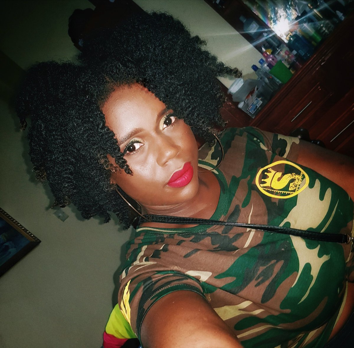 IssaKittitian's tweet image. Summer nights #StudyIt